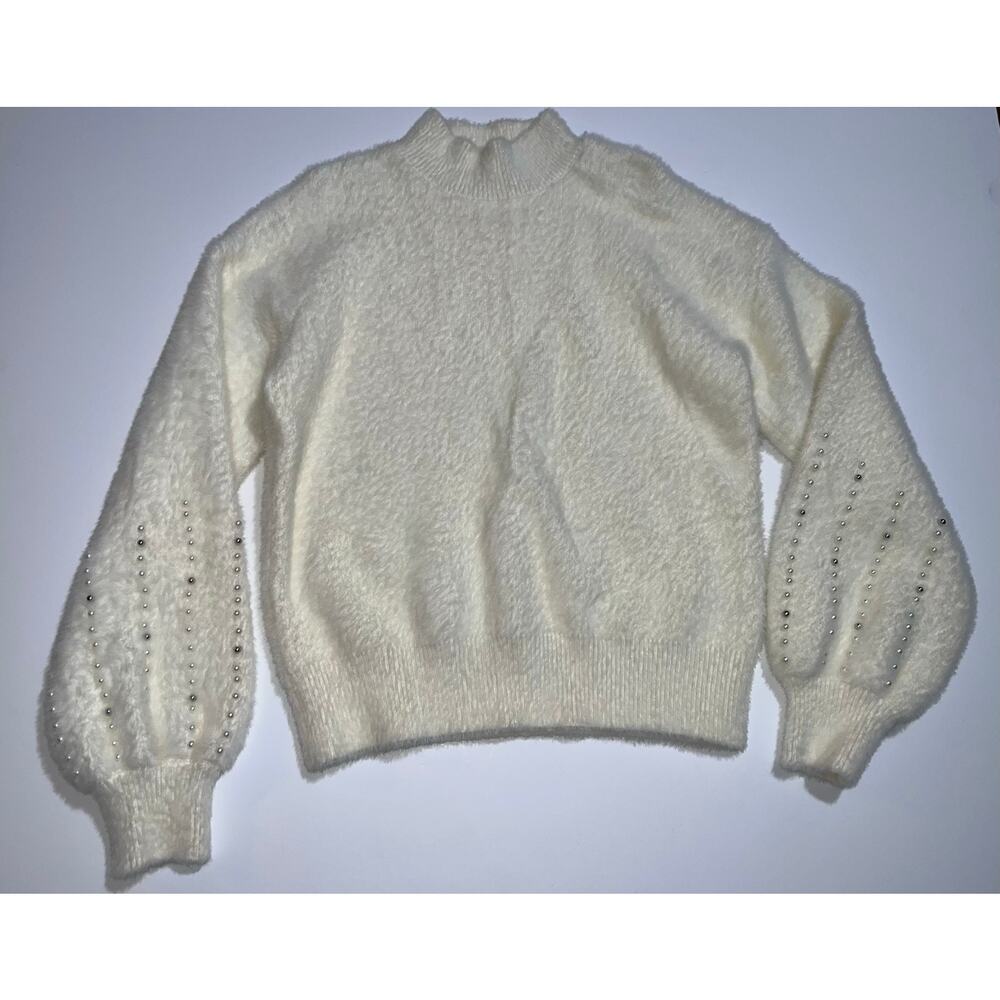 Philosophy women’s super soft with pearl beads on sleeves sweater